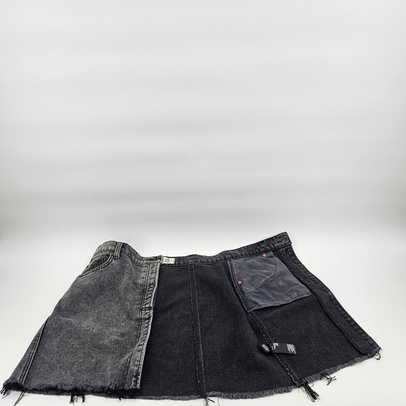 Free People We The Free The Parker Denim Mini Skirt Sulphur Black 24 OB1136315 - Picture 4 of 9